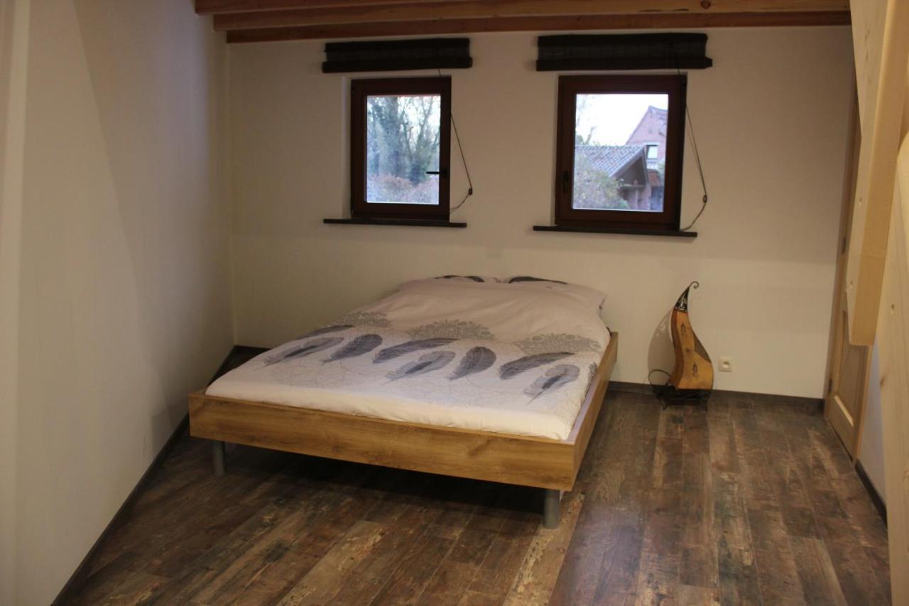 Maison Neuve En Bois Pres De Pairy Daisa Brugelette Exterior foto